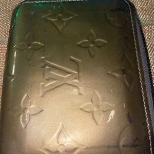 Authentic Louis Vuitton Silver/Gold zip up coin wallet AUTHENTIC
